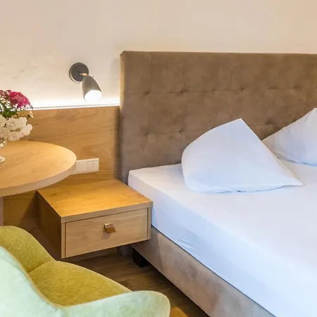 Hotel Apartm. & Bb Ferienidylle Gstrein