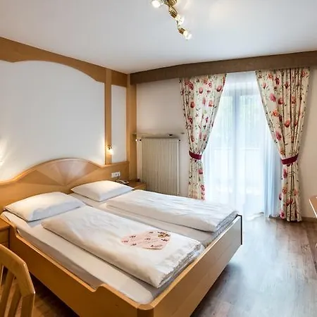 Apartm. & Bb Ferienidylle Gstrein Hotel 2*