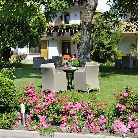 Hotel Apartm. & Bb Ferienidylle Gstrein 2*
